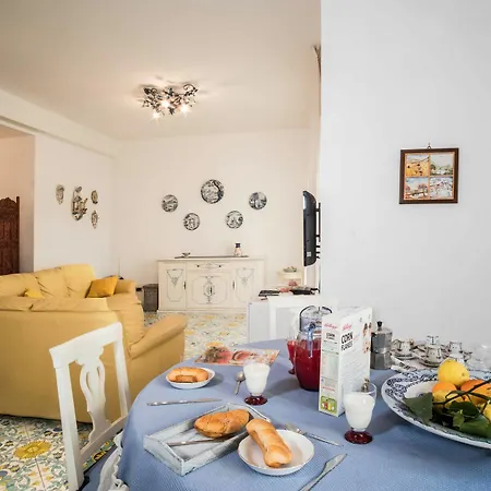 Apartment Maison Vittoria *